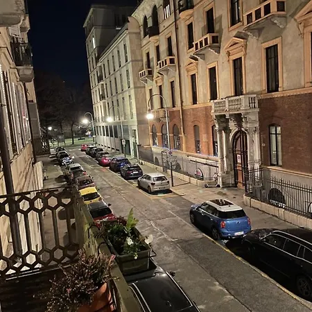 Emozione Torino - Affascinante, Silenzioso, In Palazzo D'Epoca Pressi Piazza Solferino Apartment Exterior photo